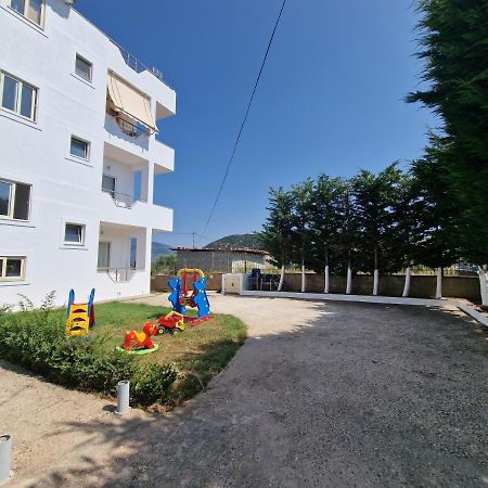 Harizi Apartments Ксамил Экстерьер фото
